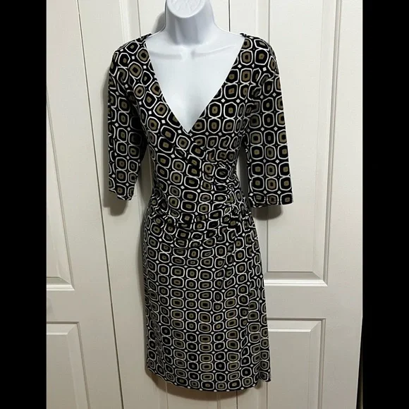 ❌SOLD❌ Mue Gabrielle Geometric Print Dress - Large - Picture 2 of 4
